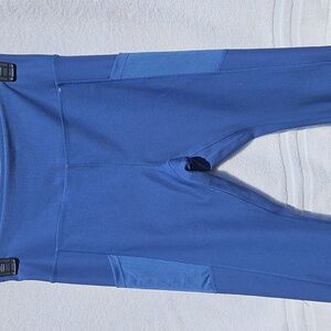 Mondetta Blue Legginings - 2 Side Pockets and Air Mesh At Bottom of Leg. Size M